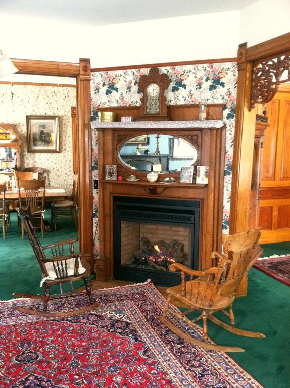 Lehrkind Mansion Bed & Breakfast โบซแมน ภายนอก รูปภาพ