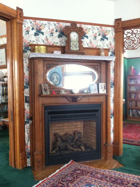 Lehrkind Mansion Bed & Breakfast โบซแมน ภายนอก รูปภาพ