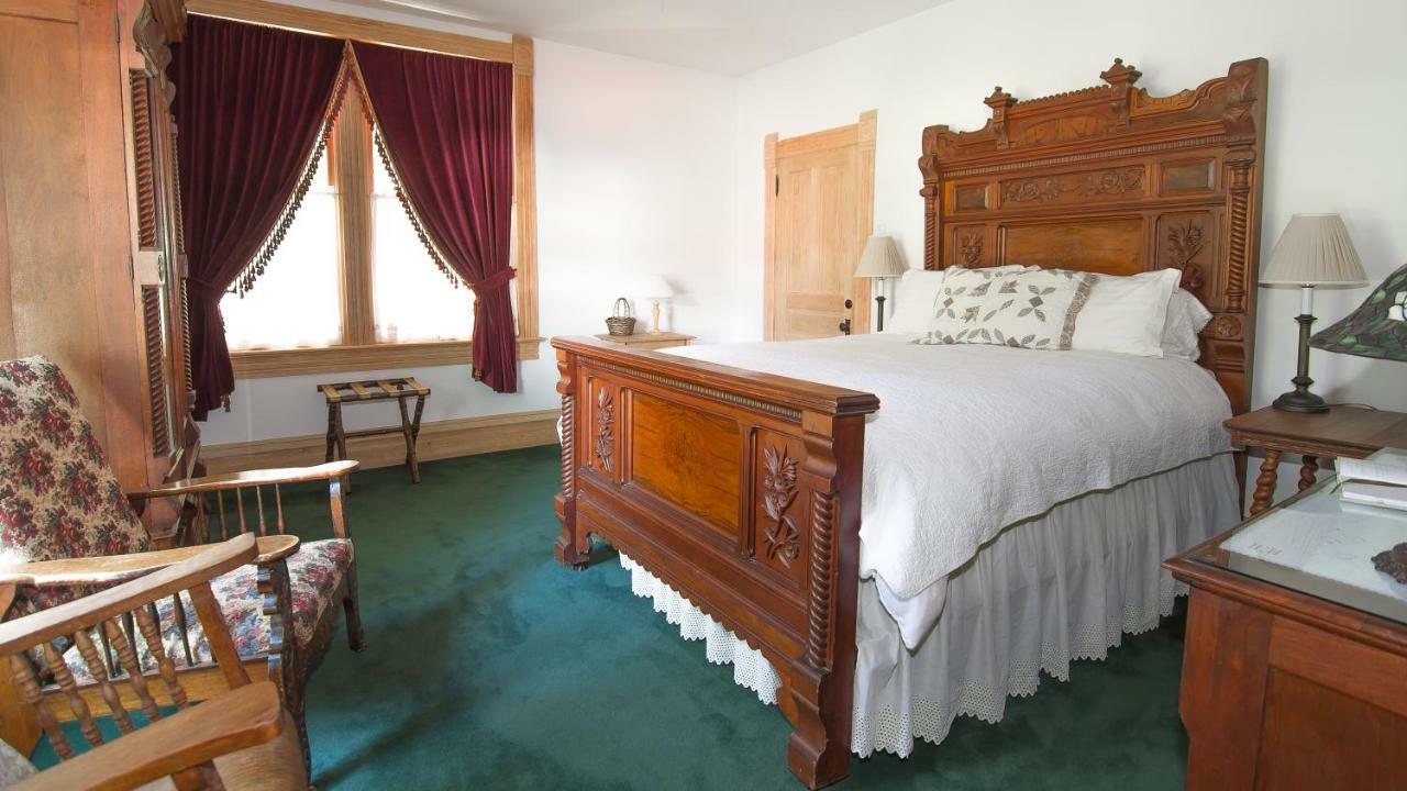 Lehrkind Mansion Bed & Breakfast โบซแมน ภายนอก รูปภาพ