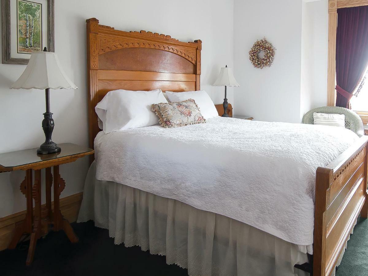 Lehrkind Mansion Bed & Breakfast โบซแมน ภายนอก รูปภาพ