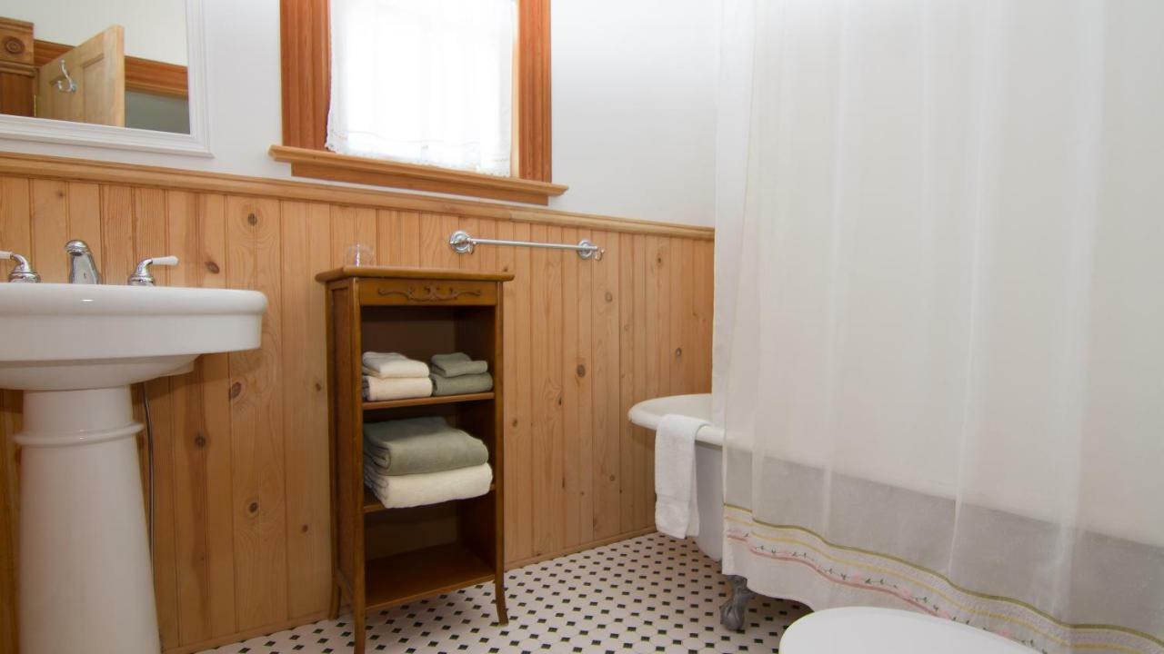Lehrkind Mansion Bed & Breakfast โบซแมน ภายนอก รูปภาพ
